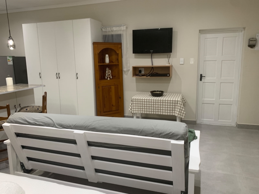 5 Bedroom Property for Sale in Fraaiuitsig Western Cape